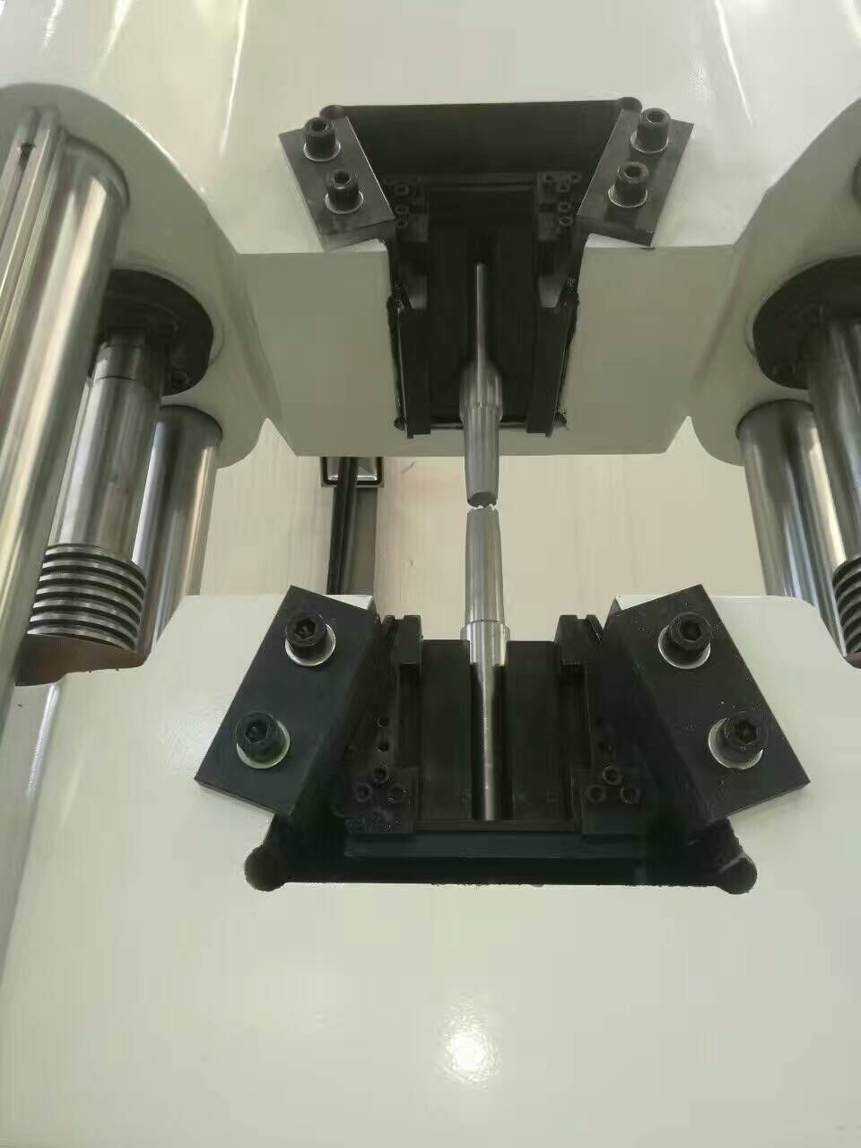 鋼筋拉伸試驗(yàn)機(jī)