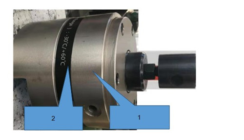 平推式夾具在電子萬(wàn)能試驗(yàn)機(jī)中的應(yīng)用
